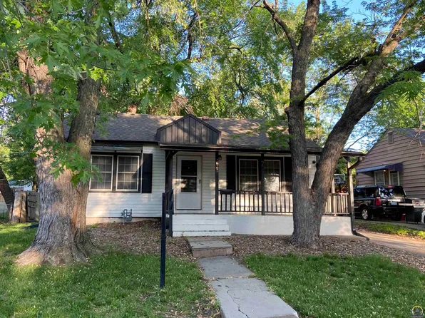 635 SW Warren Ave, Topeka, KS 66606