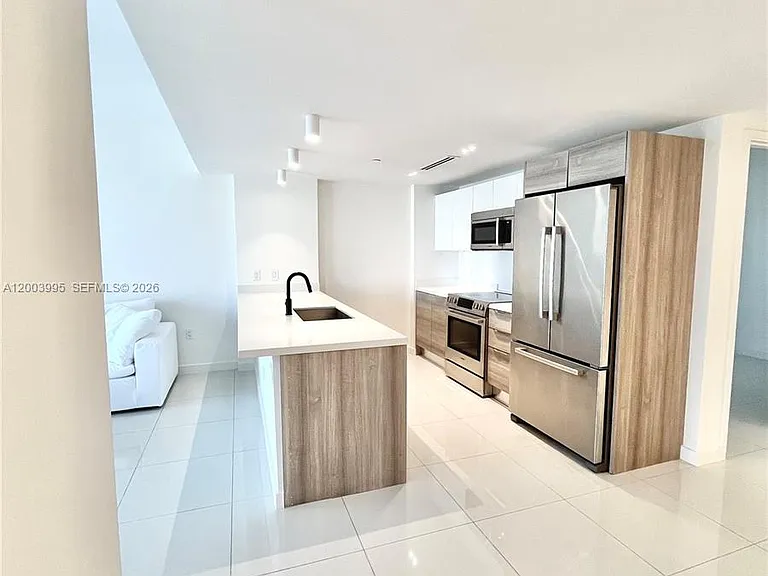 9940 W Bay Harbor Dr #5A — Photo 7