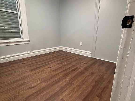 4th image of 73 2nd St #2A
