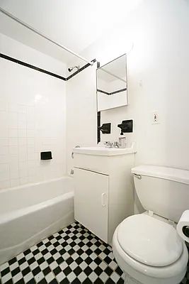 Rented by Best Apartments North Inc | media 25