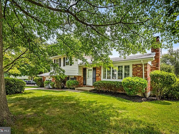 3rd image of 2519 Lawnside Rd