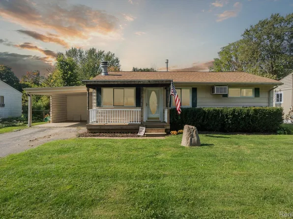 4208 Bristolwood Dr, Flint, MI 48507