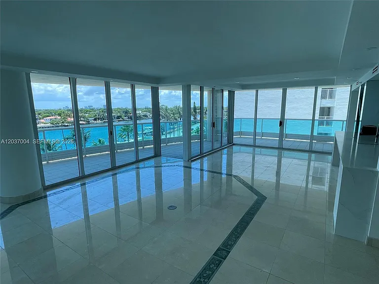 5025 Collins Ave #601 — Photo 35