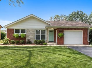 5830 Longview Dr, Countryside, IL