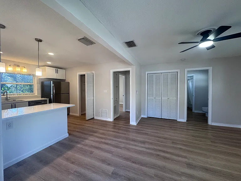 5547 Kingswood Dr — Photo 4