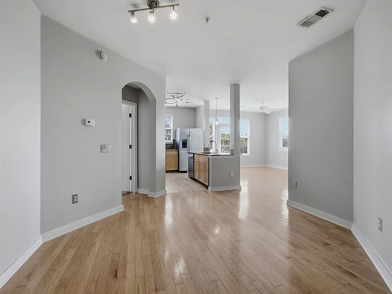 3000 Vanderbilt Pl #445 — Photo 11