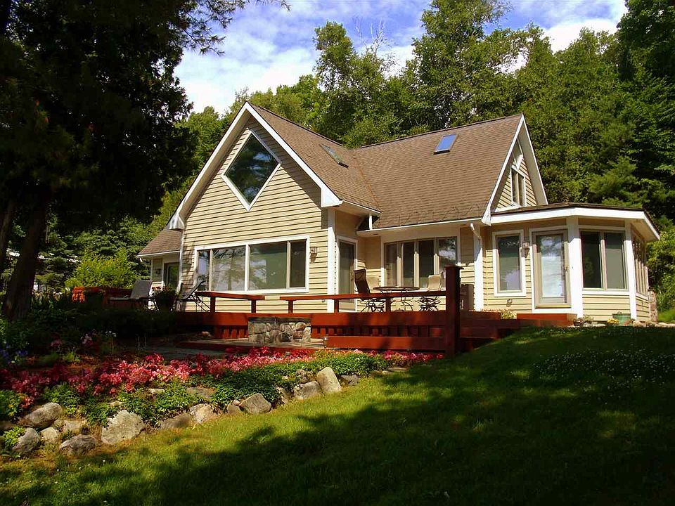1st image of 5122 SE Torch Lake Dr