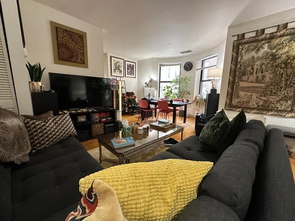 108 Gainsborough St, Boston, MA