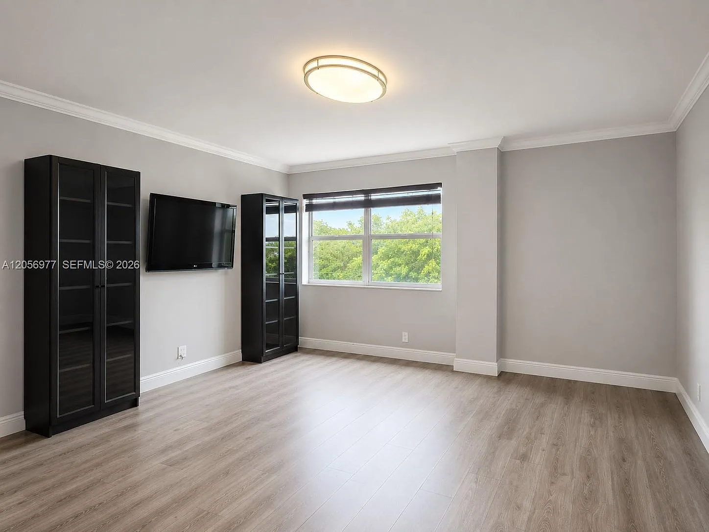 Middle River Tower Condo — Photo 4