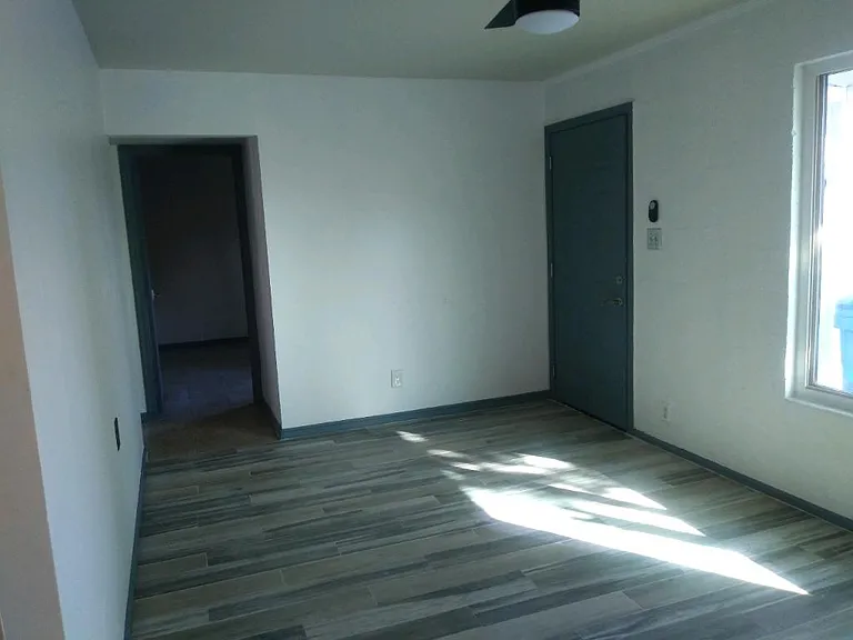 1014 N 22nd Pl #2 — Photo 7