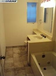 2nd image of 942 Malcolm Ln