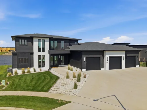 2730 N Swan Cir, Tea, SD 57064
