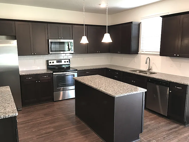 3173 Creek Village Lane Grn — Photo 3