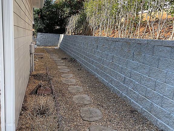 3rd image of 405 Saddle Bridge Dr