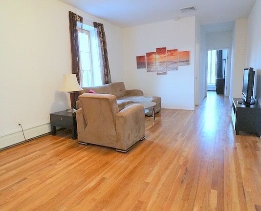 4th image of 145 Mulberry St #C