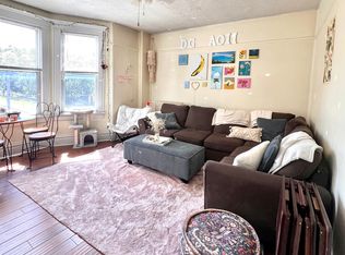 2009 University Ave APT 4, Morgantown, WV 26505