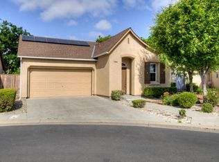 5691 N Crabapple Dr, Fresno, CA 93711