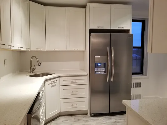 Rented by Max & Associates Realty Corp | media 5