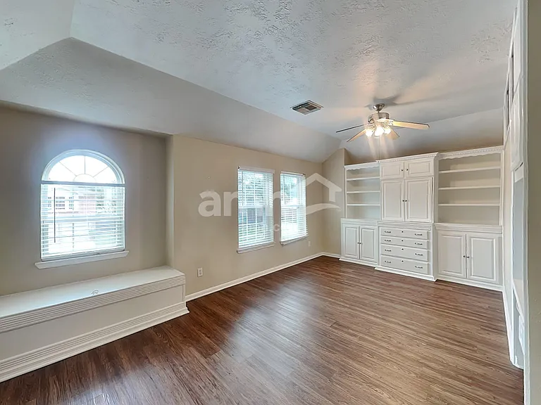 26887 Castlecliff Ln — Photo 11