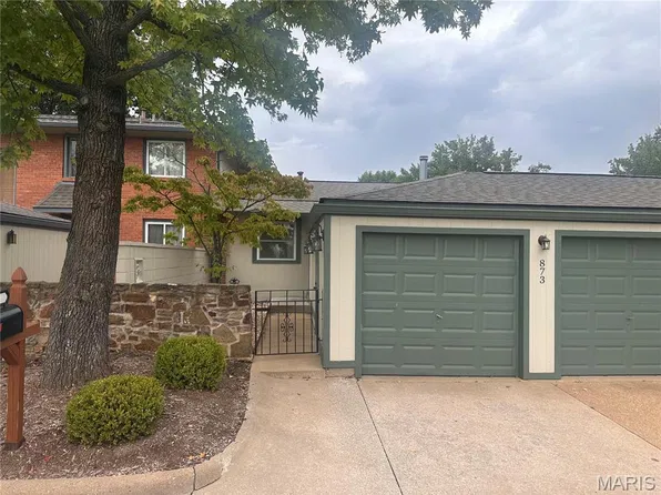 873 Delmonico Dr, Ballwin, MO 63021