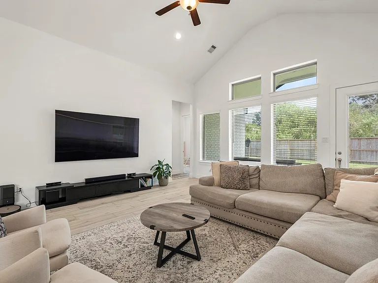 7403 Hanover Ln — Photo 17