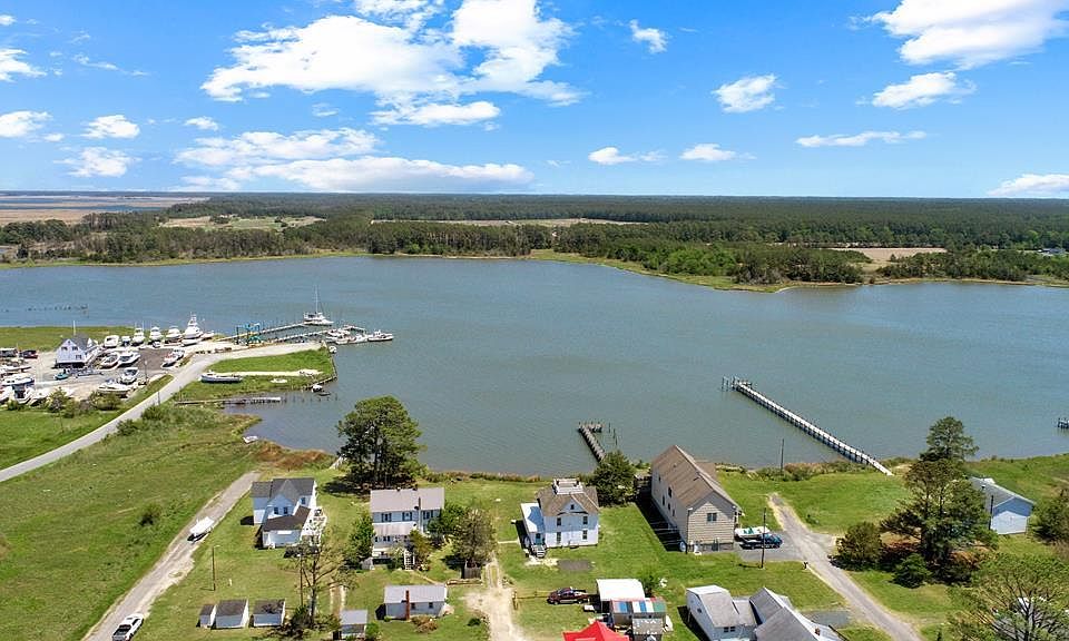 1st image of 20186 Fishermans Ln