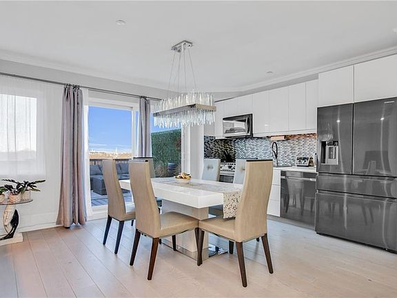 2nd image of 2752 Ocean Ave APT 6D