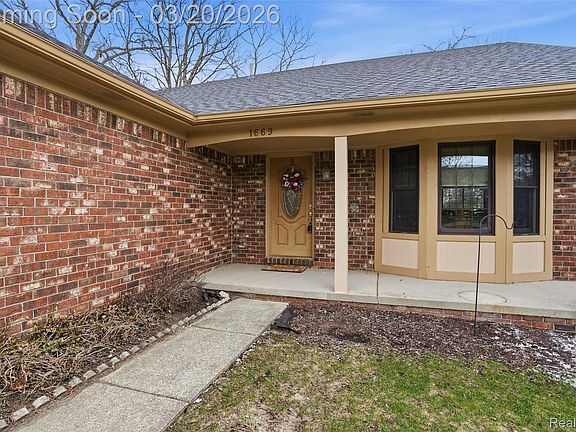 4th image of 1669 Snowden Cir