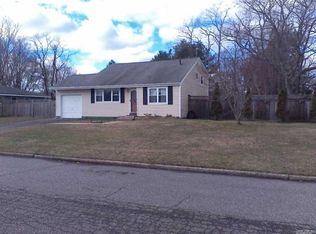 25 Superior St, Pt Jefferson Station, NY 11776