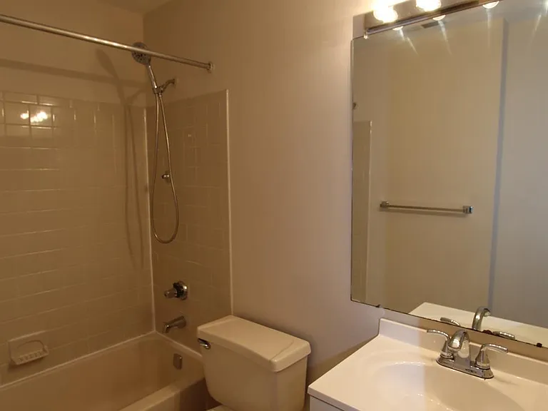 4707 Ravens Crest Dr — Photo 25