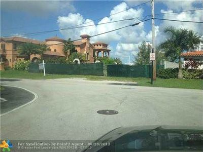 18970 N Bay Rd, Sunny Isles Beach, FL, 33160