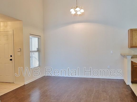 4th image of 5100 Playpen Dr #314