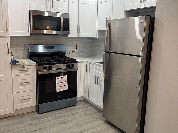 3rd image of 4077 Balwynne Park Rd Floor 1