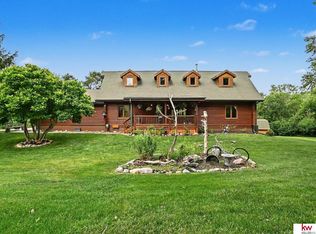 8306 S 235th St, Gretna, NE 68028