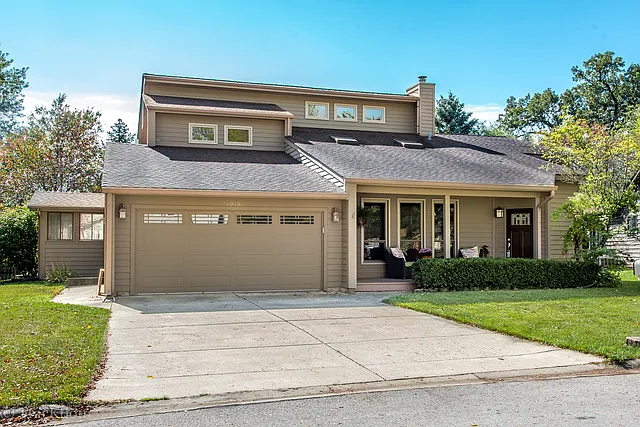 1919 Hillside Ln photo 1