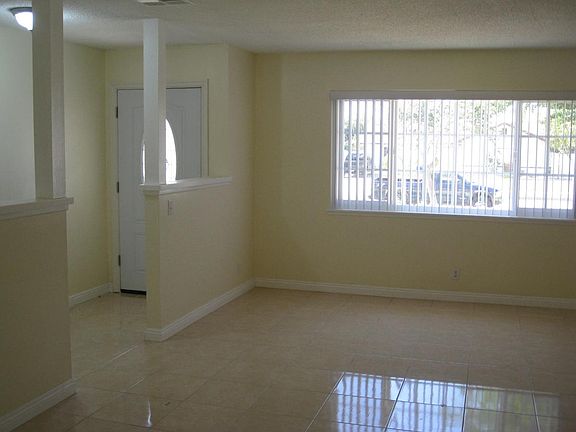 4th image of 2946 Sterling St