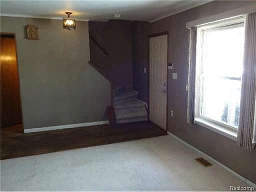4th image of 41576 Greenwood Ct