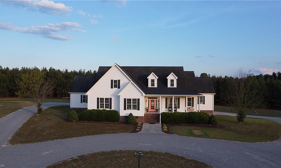 1st image of 21367 Hill Point Dr