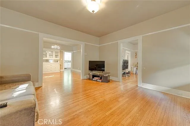 1145 Magnolia Ave — Photo 9