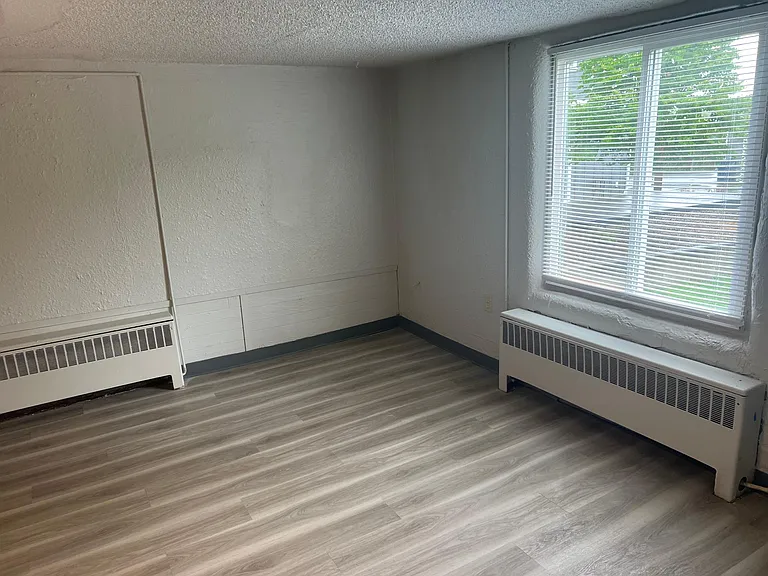715 Judson St #7 — Photo 9