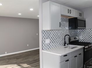 303 Barclay Mnr APT 3C, Newburgh, NY 12550