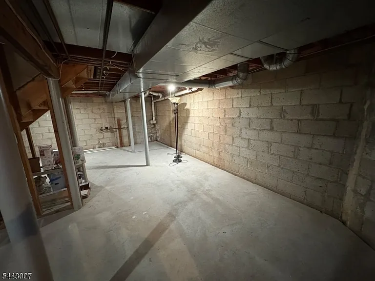3811 Bloomingdale Dr — Photo 22