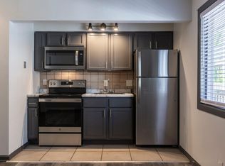Cuming St Apartments, Omaha, NE 68132