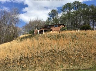 45 Happy Hl, Charleston, WV 25314