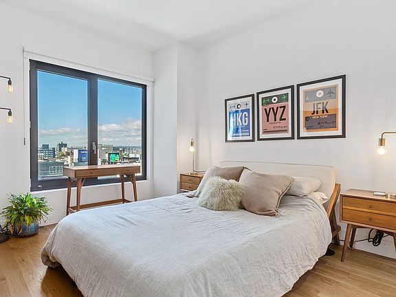 4th image of 554 4th Ave Floor 8