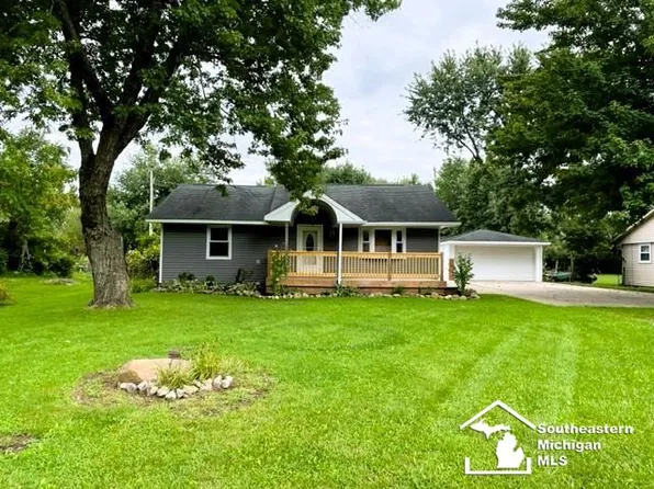 2364 Ida Maybee Rd, Monroe, MI 48162