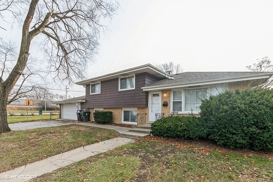 1st image of 17209 Hawthorne Dr