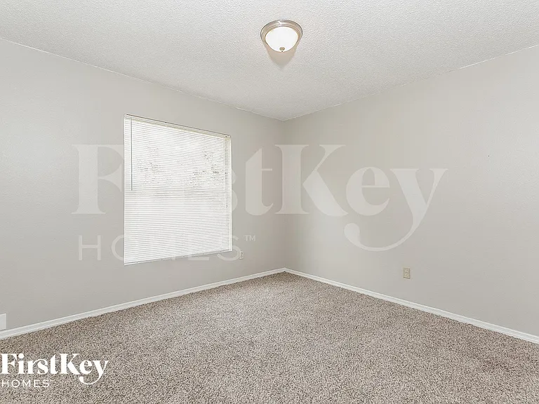 1420 Kissimmee Dr — Photo 12