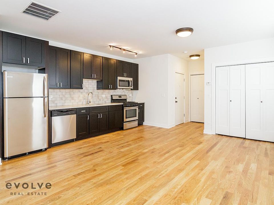 2nd image of 2203 W Eastwood Ave #2MT