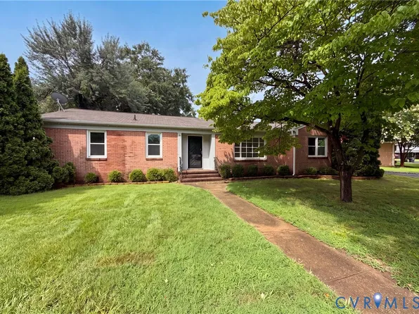 1016 Forest View Dr, Colonial Heights, VA 23834